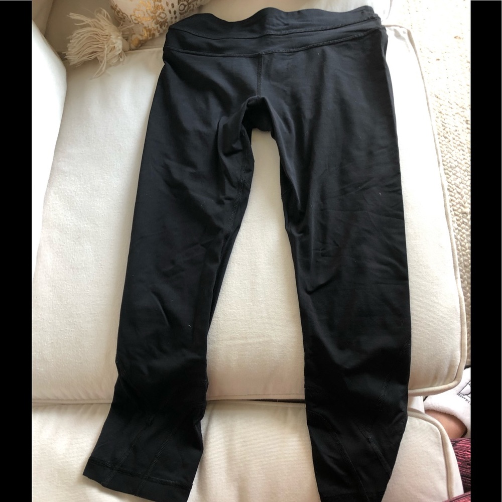 Lulu lemon cropped black yoga/workout pants.